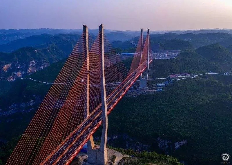 Land of Modern Wonders
