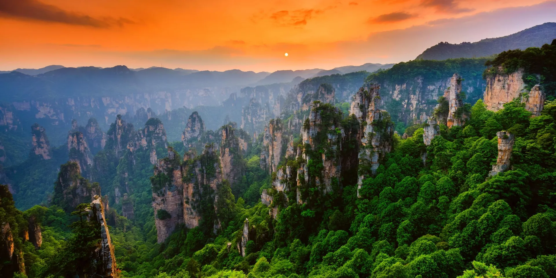 Zhangjiajie-National-Forest-Park_edited.jpg