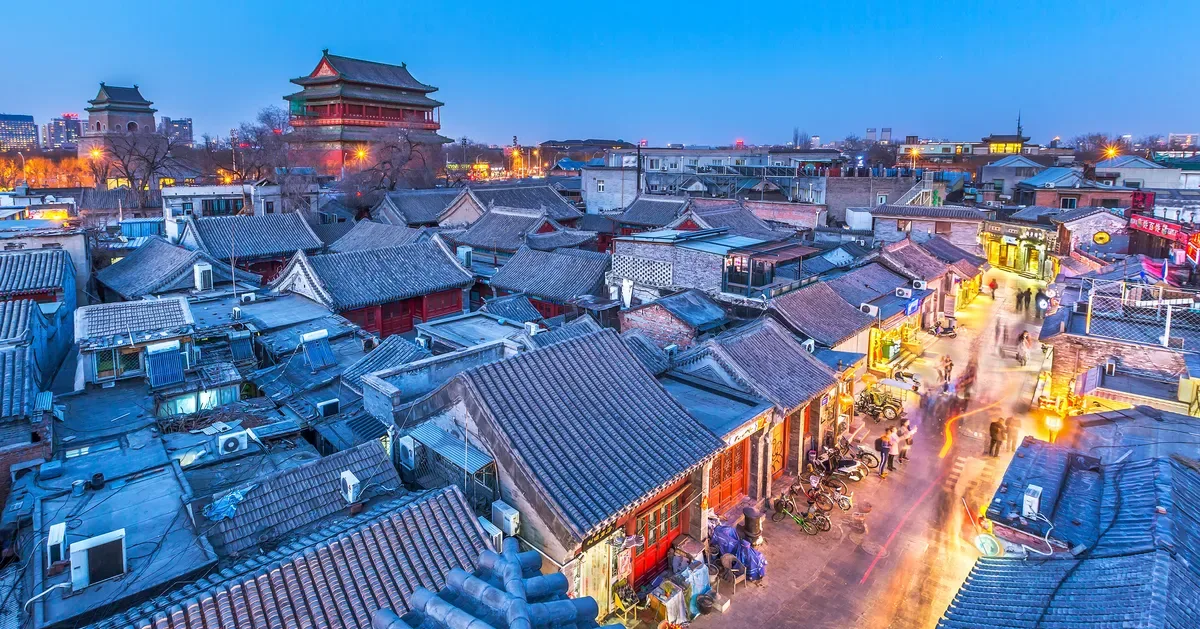 Traditional Neighborhoods , New Roles